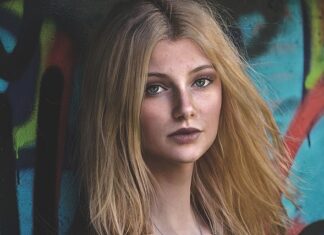 Jak zmatowić twarz bez pudru? Jak zmatowić twarz bez pudru?