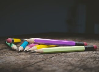 Co to są przybory fryzjerskie i co do nich należy?