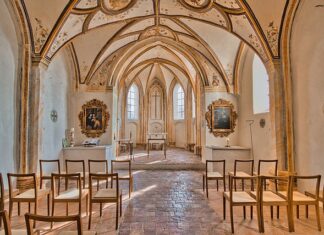 Dlaczego robią się kąciki w ustach? Dlaczego robią się kąciki w ustach?