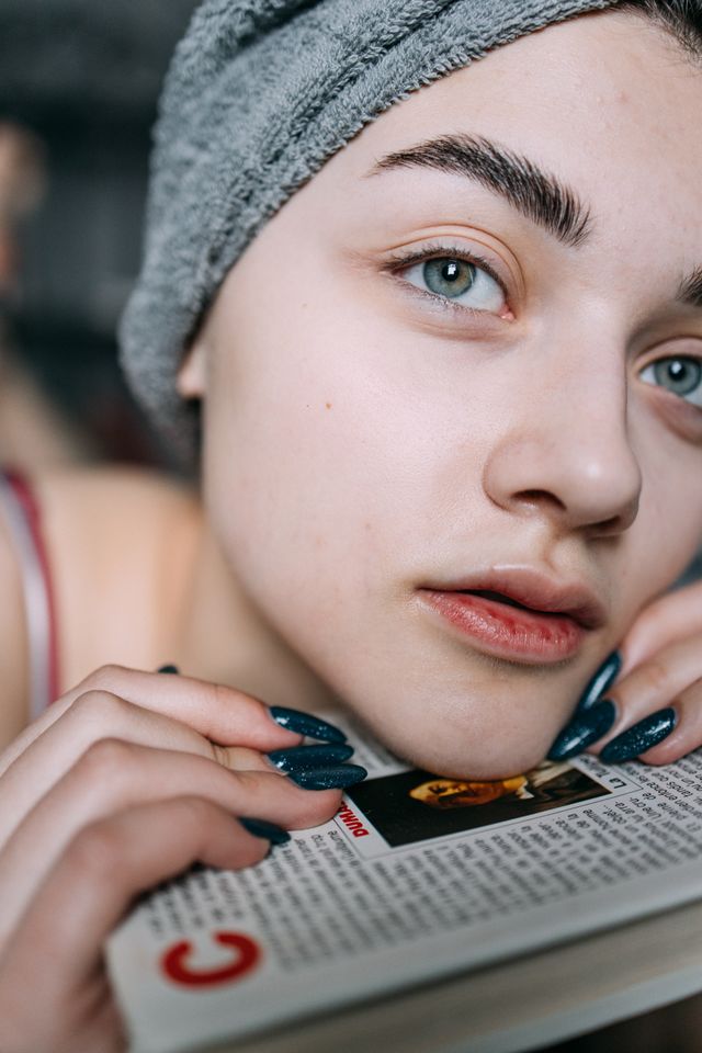 pexels-ivan-s-7161636 rzęsy